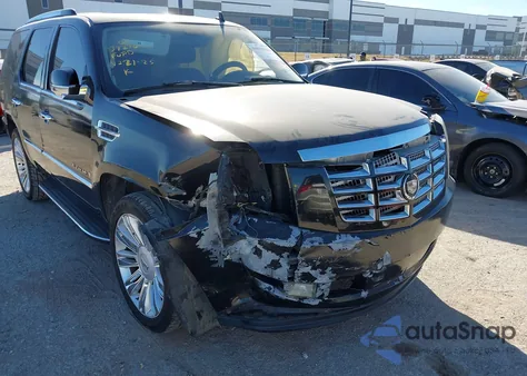 2007 Cadillac Escalade Standard z USA, uszkodzony, nr VIN 1GYEC63827R307879